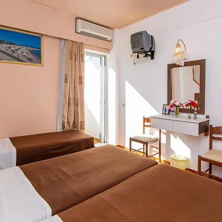 Hotel Minoa 2*